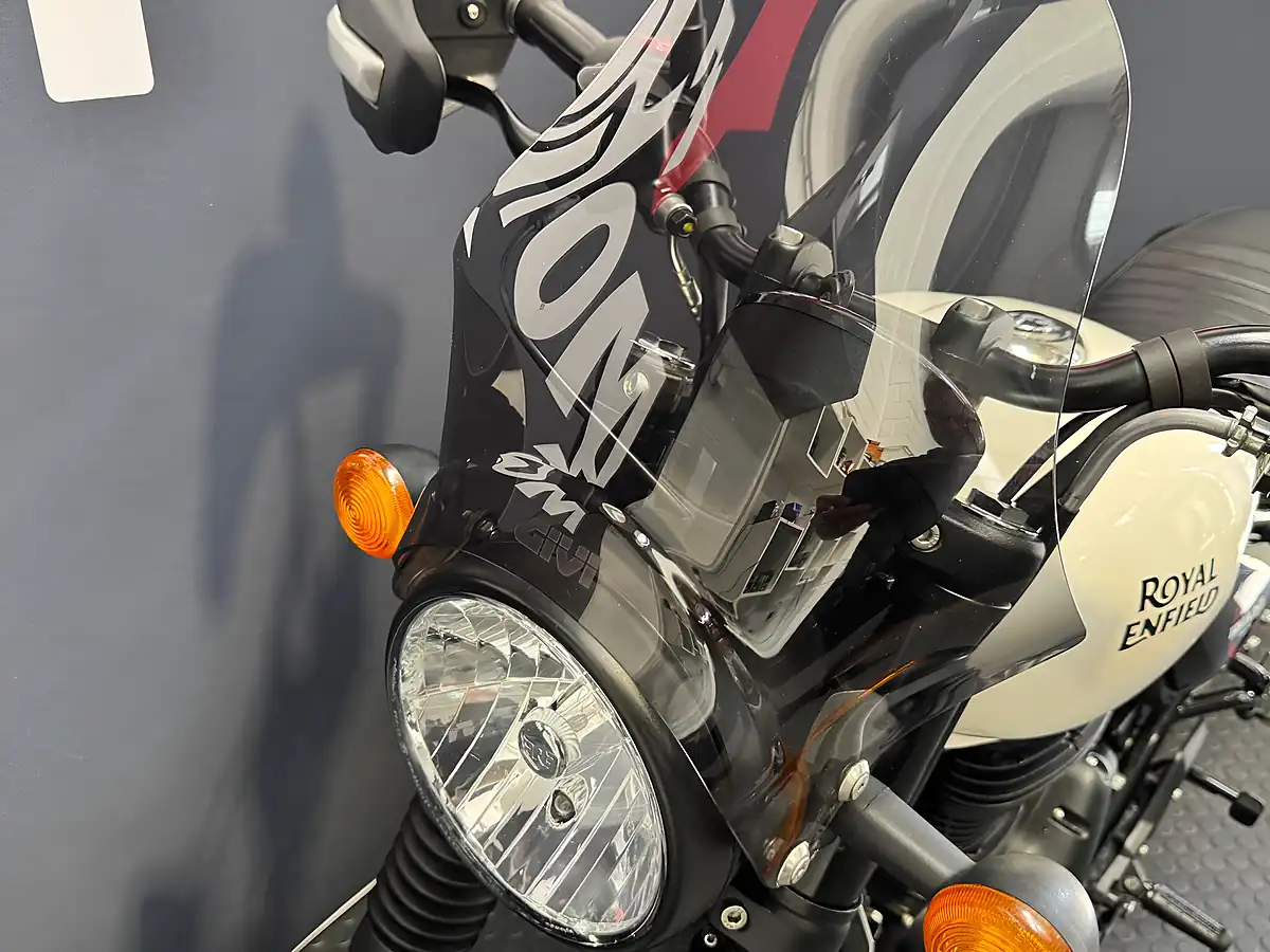 Used 2024 Royal Enfield Hunter 350 - Interior and Exterior details 17