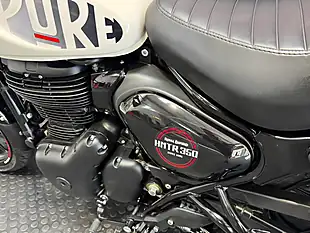 Used 2024 Royal Enfield Hunter 350 - Interior and Exterior details 18