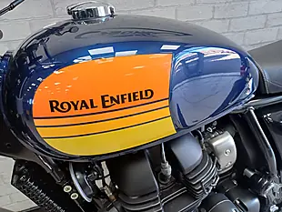 Used 2024 Royal Enfield Interceptor 650 Barcelona Blue - Interior and Exterior details 9
