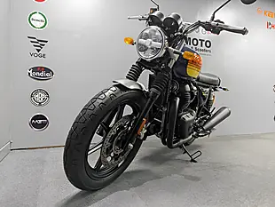 Used 2024 Royal Enfield Interceptor Barcelona Blue - Interior and Exterior details 12