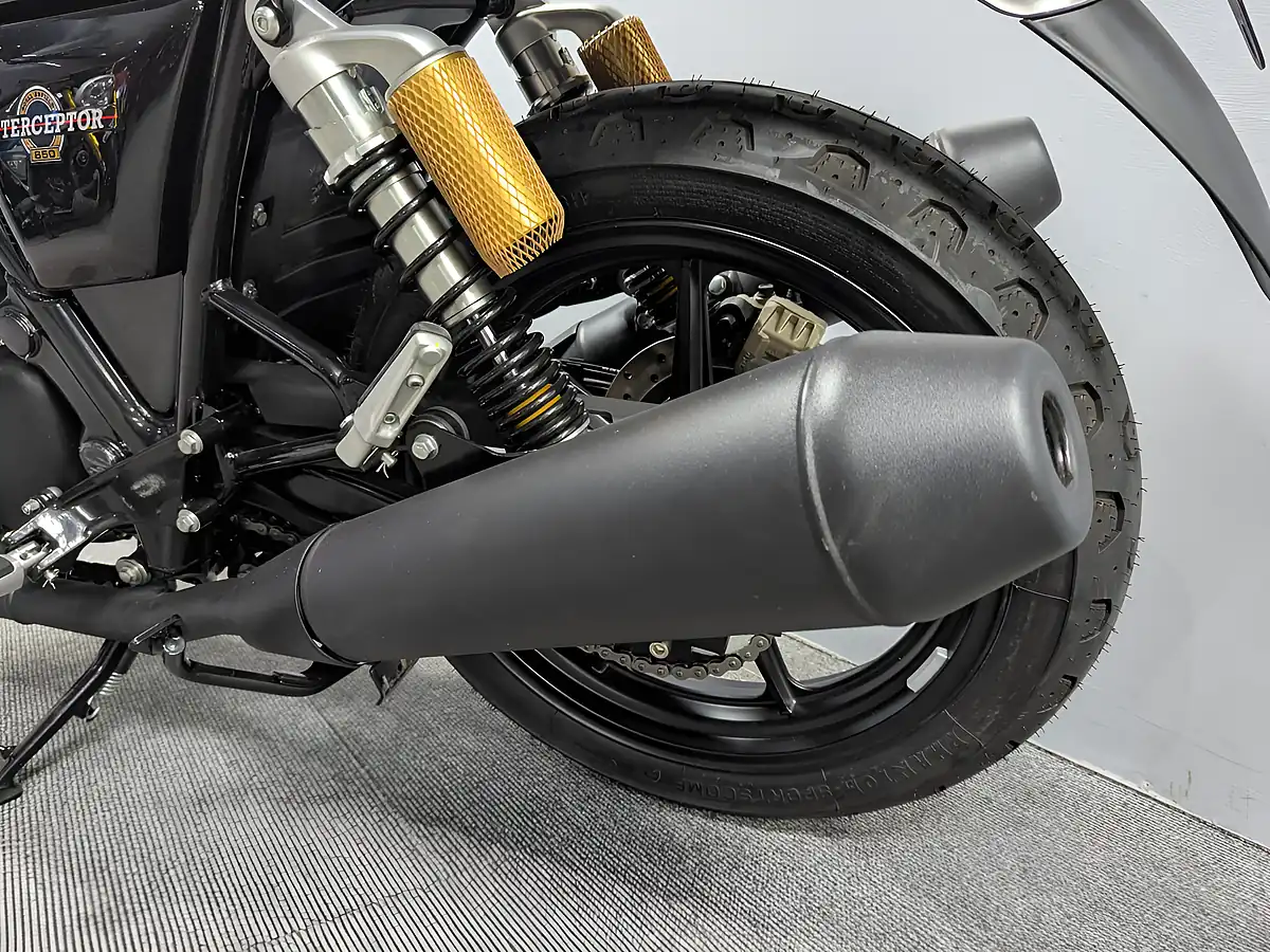 Used 2024 Royal Enfield Interceptor Barcelona Blue - Interior and Exterior details 19