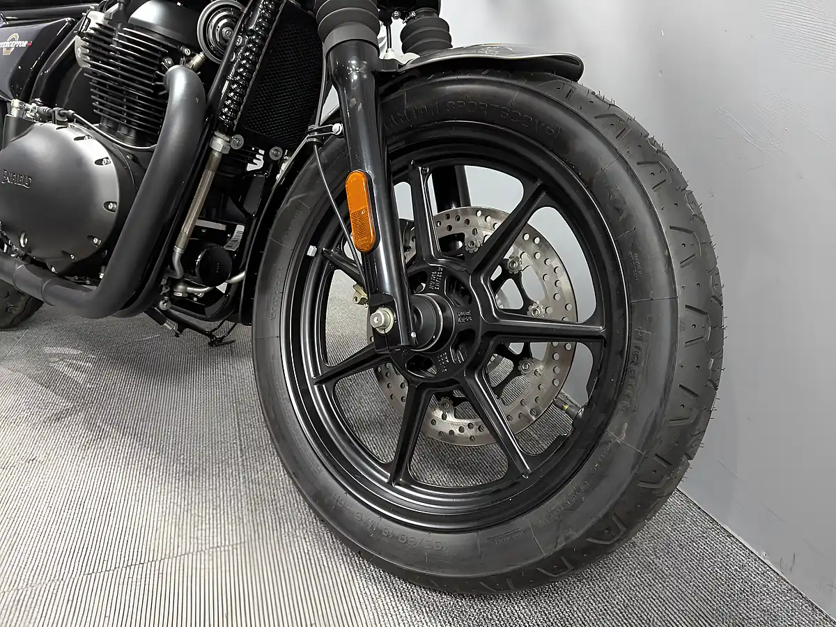 Used 2024 Royal Enfield Interceptor Barcelona Blue - Interior and Exterior details 3