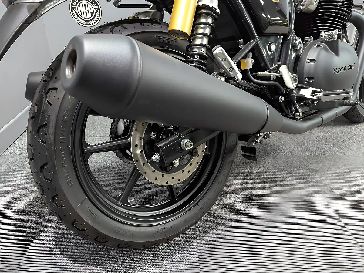 Used 2024 Royal Enfield Interceptor Barcelona Blue - Interior and Exterior details 8