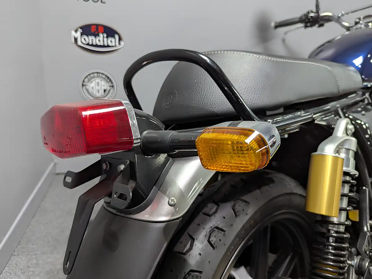 Used 2024 Royal Enfield Interceptor Barcelona Blue - Interior and Exterior details 9