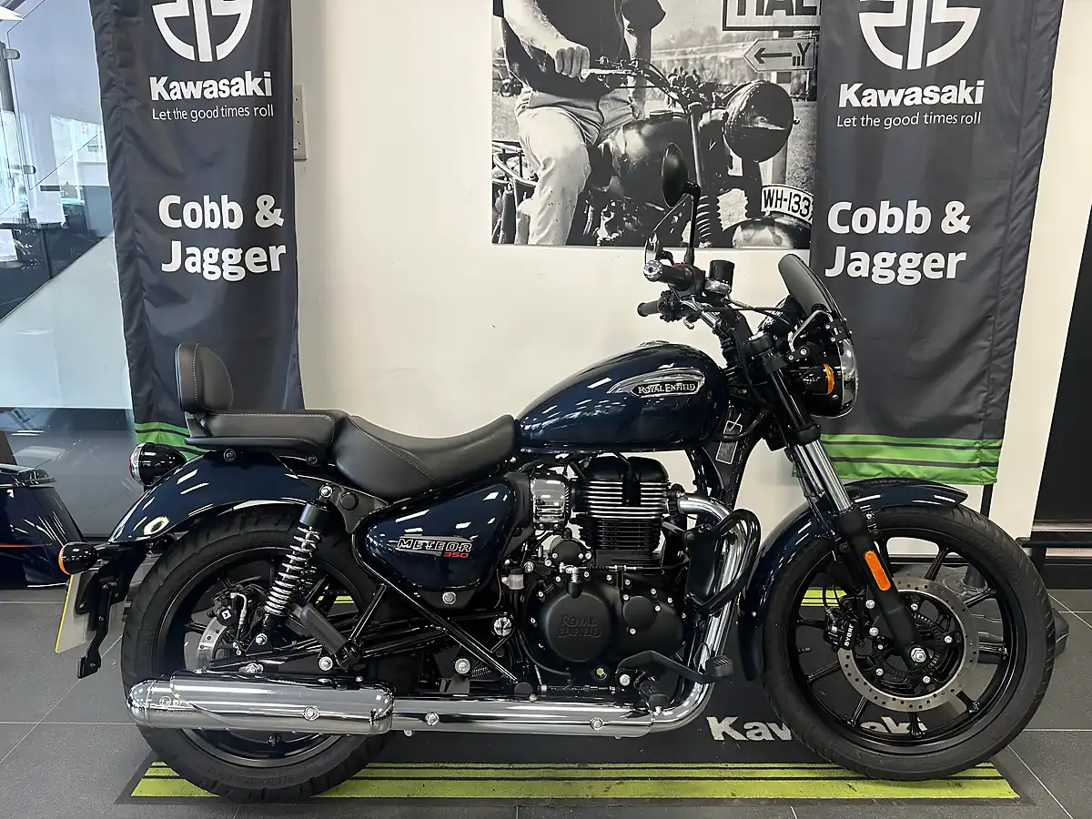 Used 2024 Royal Enfield Meteor 350 Custom Blue - Front View