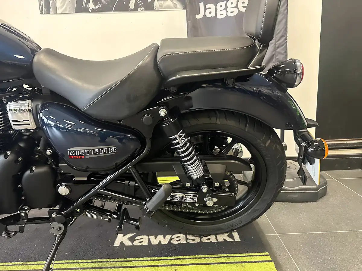 Used 2024 Royal Enfield Meteor 350 Custom Blue - Interior and Exterior details 15