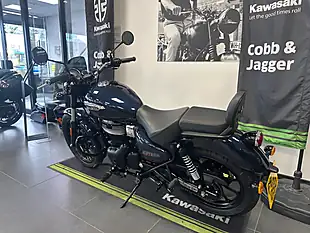 Used 2024 Royal Enfield Meteor 350 Custom Blue - Interior and Exterior details 17