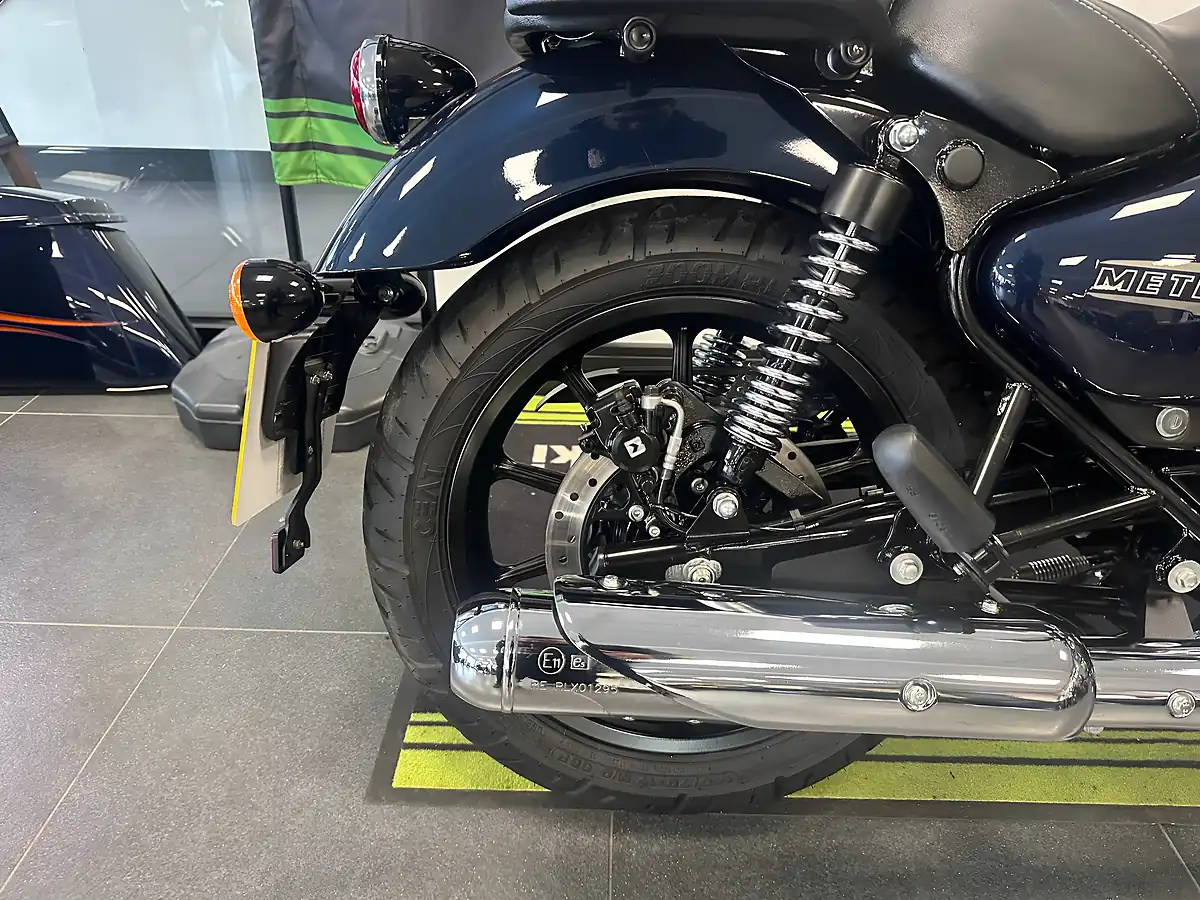 Used 2024 Royal Enfield Meteor 350 Custom Blue - Interior and Exterior details 4