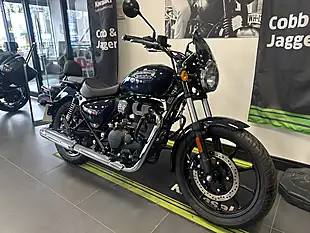Used 2024 Royal Enfield Meteor 350 Custom Blue - Interior and Exterior details 8