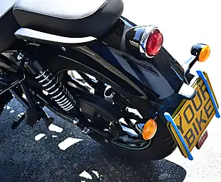 Used 2024 Royal Enfield Meteor 350 Roadster/Retro Green - Interior and Exterior details 16