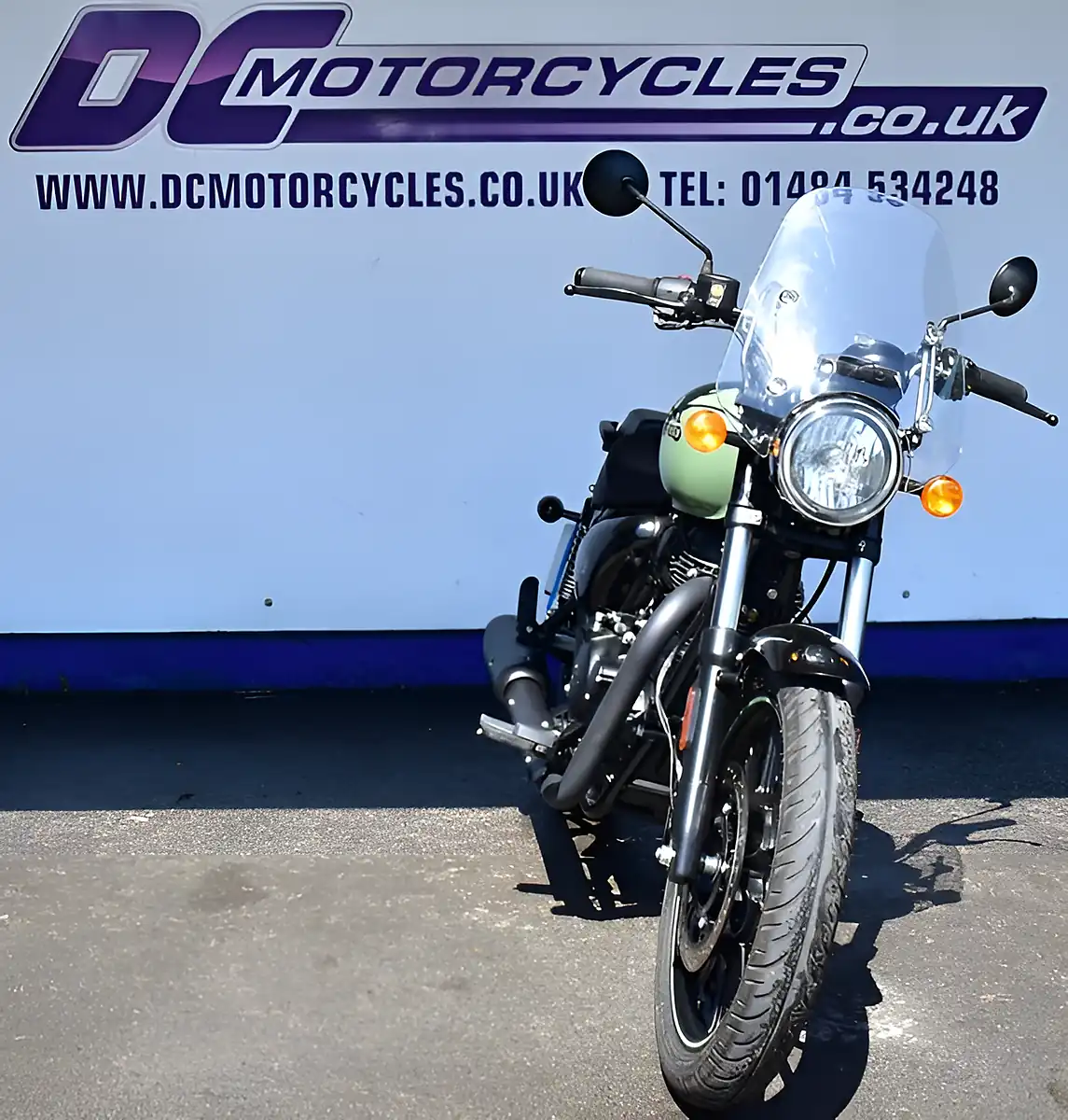 Used 2024 Royal Enfield Meteor 350 Roadster/Retro Green - Interior and Exterior details 3