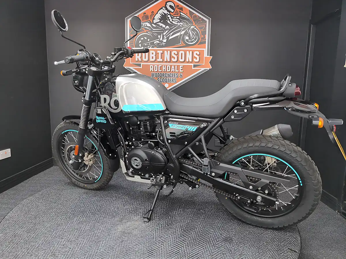 Used 2024 Royal Enfield Scram 411 Graphite Blue - Interior and Exterior details 10