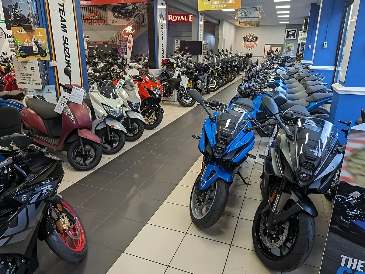 Used 2024 Royal Enfield Scram 411 Graphite Blue - Interior and Exterior details 13