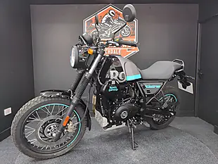 Used 2024 Royal Enfield Scram 411 Graphite Blue - Interior and Exterior details 4