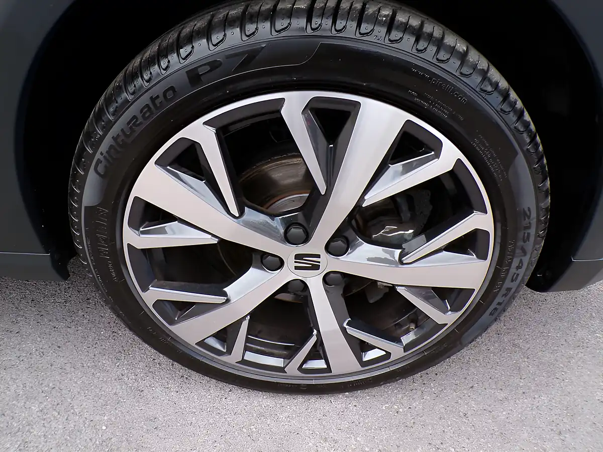 Used 2024 SEAT Arona Xperience Lux Black - Interior and Exterior details 20