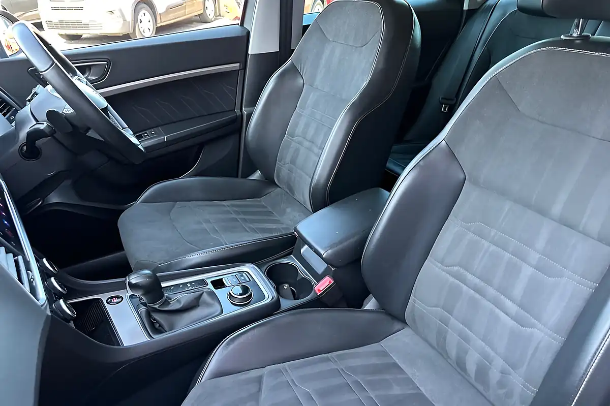 Used 2024 SEAT Ateca Xperience Grey - Interior and Exterior details 11
