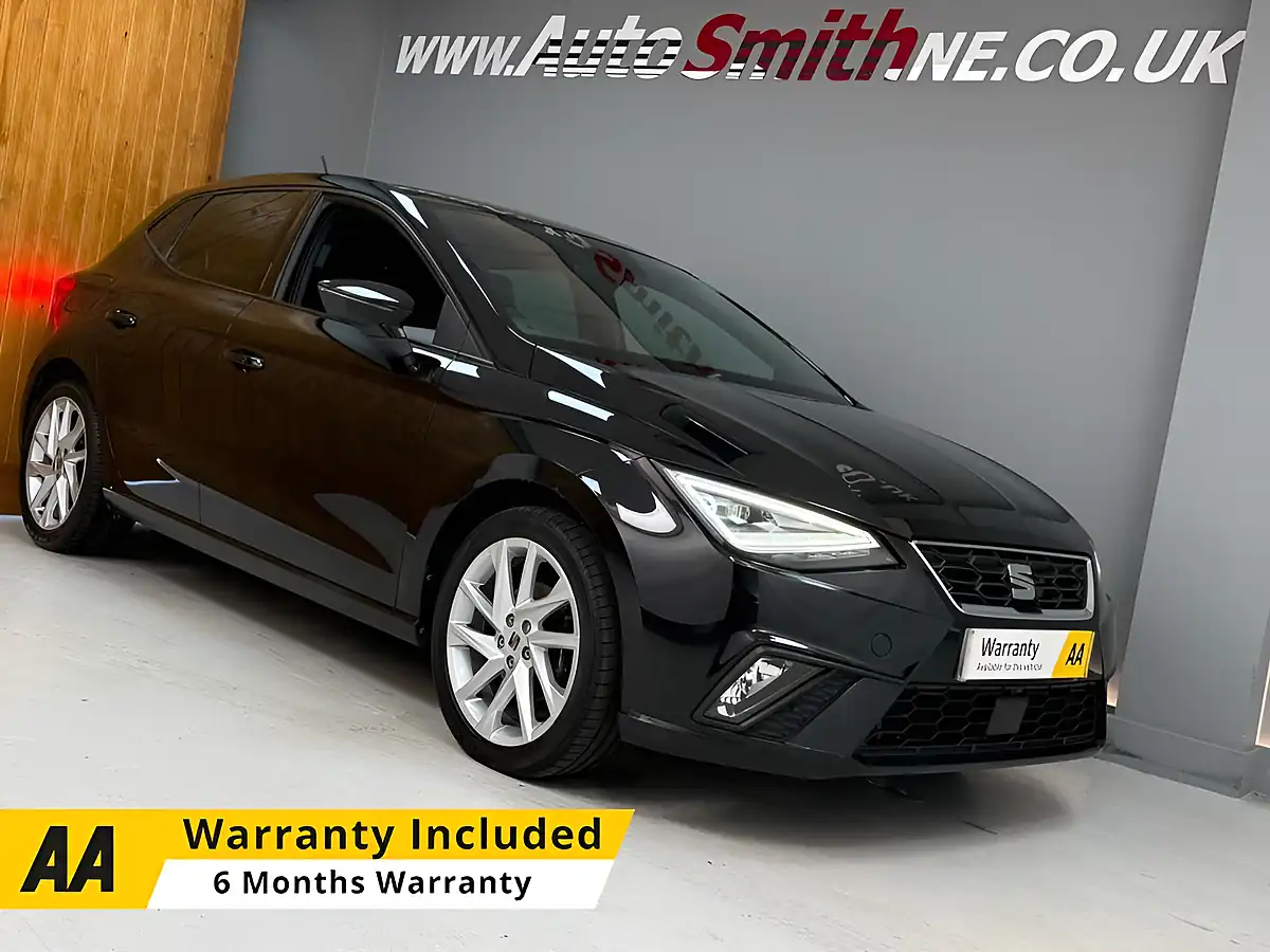 Used 2024 SEAT Ibiza Fr Black - Front View