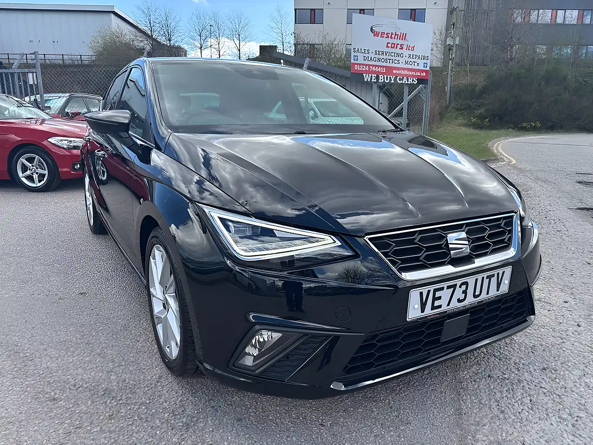 Used 2024 SEAT Ibiza Fr Black - Front View