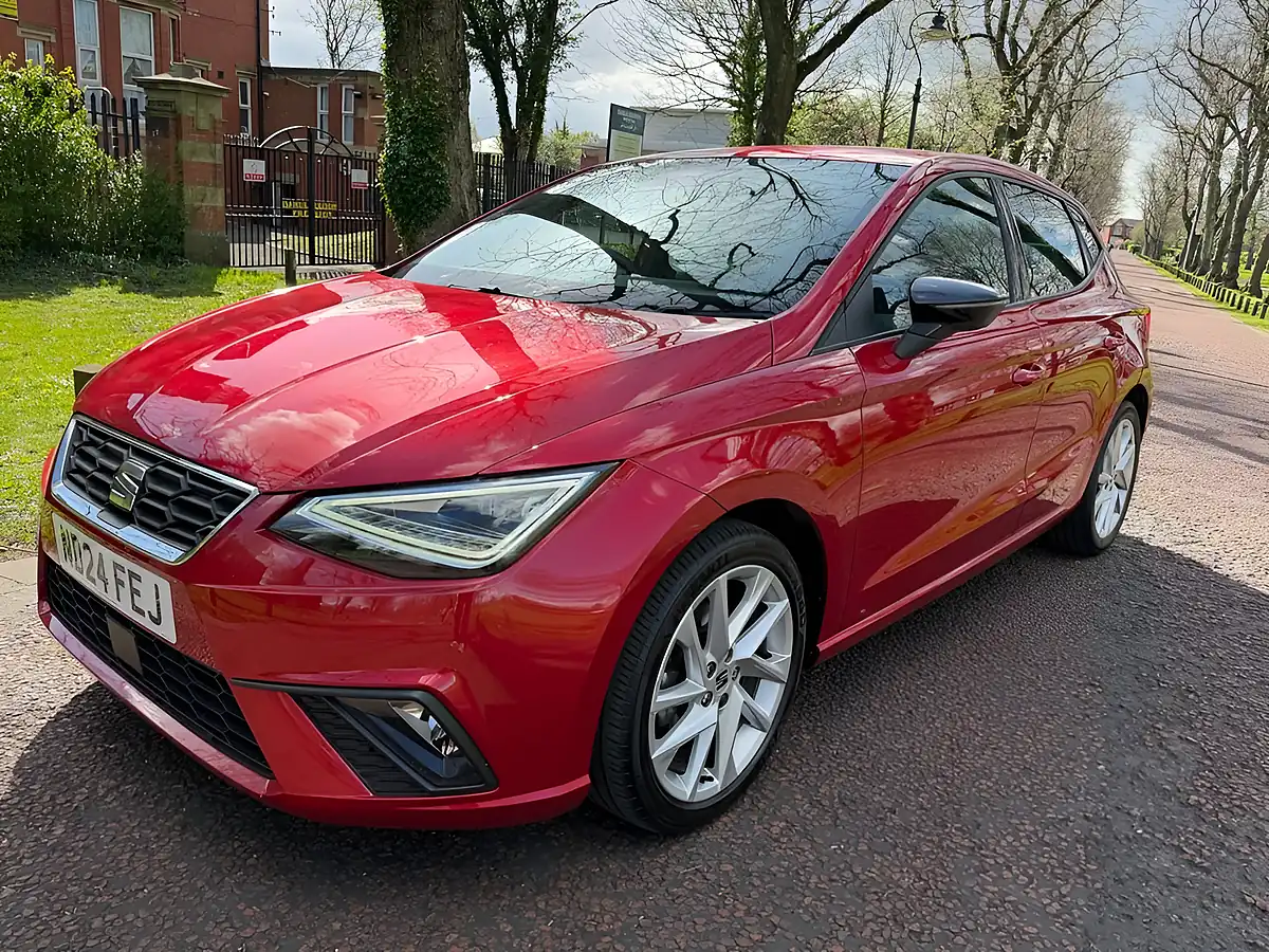 Used 2024 SEAT Ibiza Fr Red - Interior and Exterior details 7