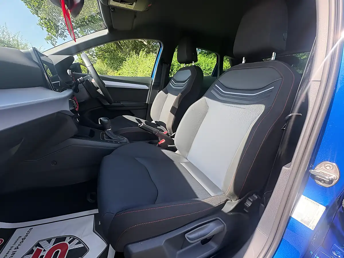 Used 2024 SEAT Ibiza Fr Sapphire Blue - Interior and Exterior details 11