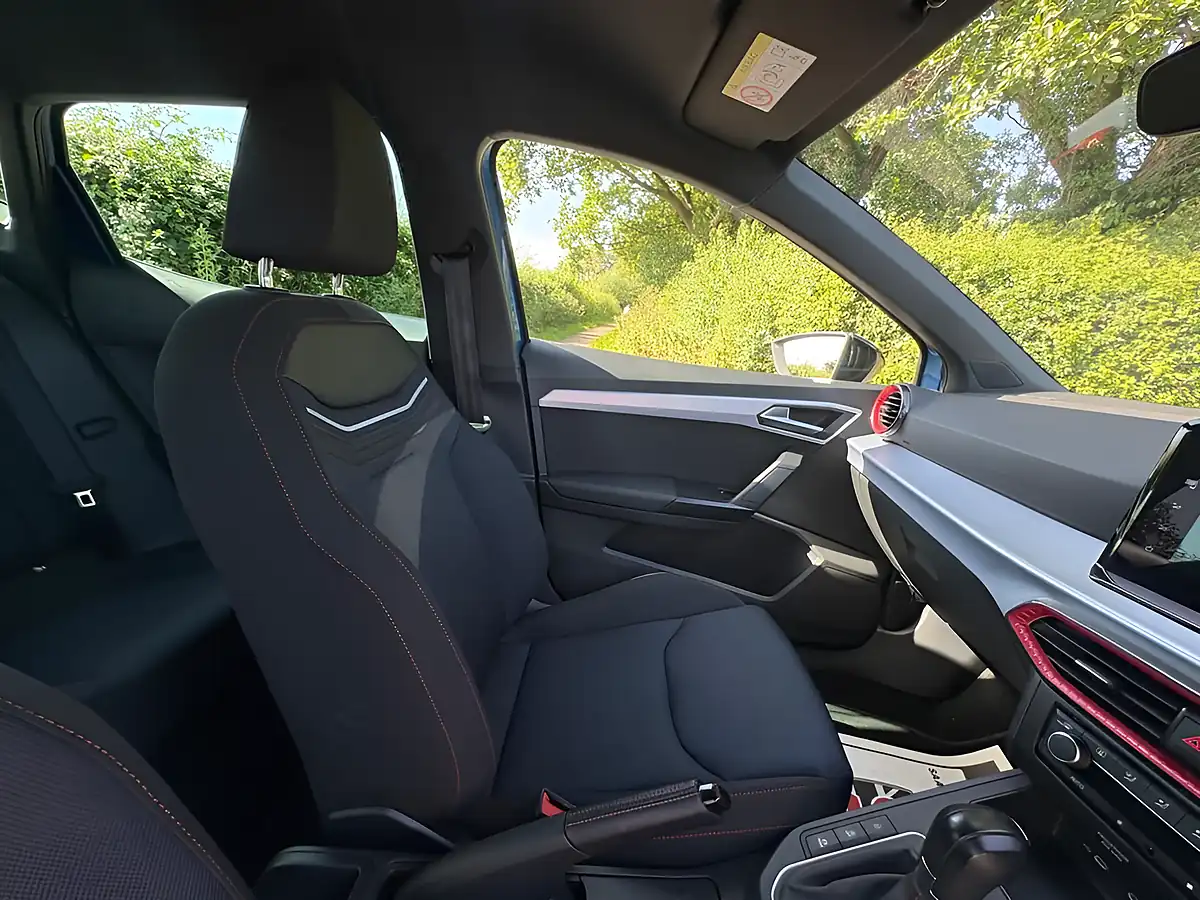 Used 2024 SEAT Ibiza Fr Sapphire Blue - Interior and Exterior details 15