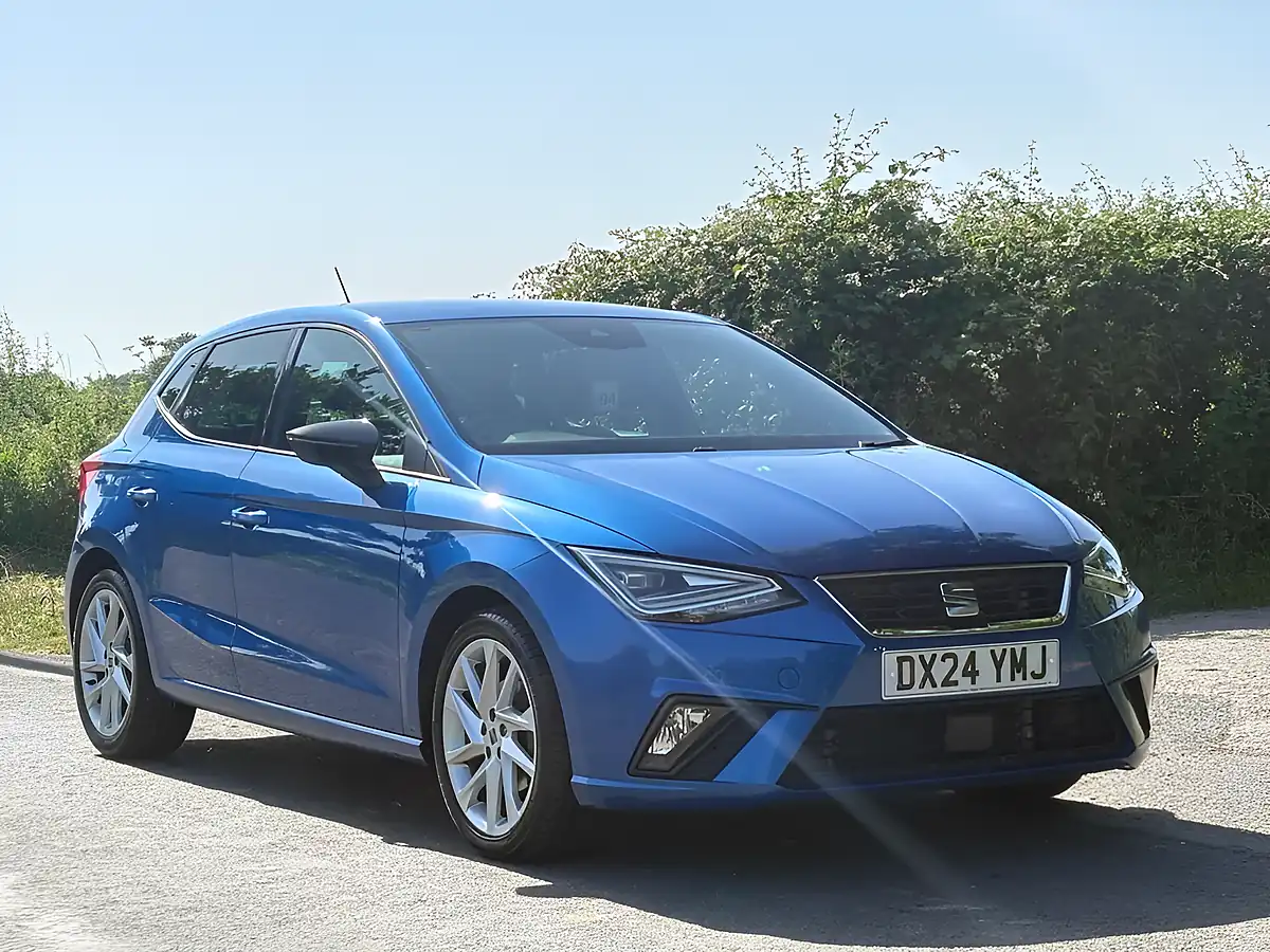 Used 2024 SEAT Ibiza Fr Sapphire Blue - Interior and Exterior details 3