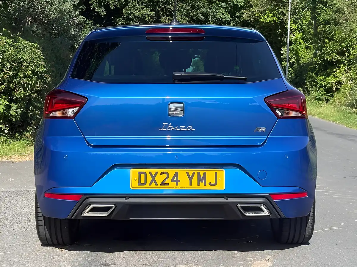 Used 2024 SEAT Ibiza Fr Sapphire Blue - Interior and Exterior details 6