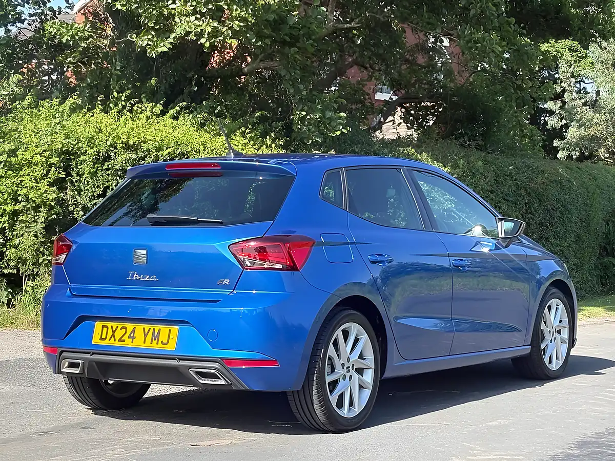 Used 2024 SEAT Ibiza Fr Sapphire Blue - Interior and Exterior details 7