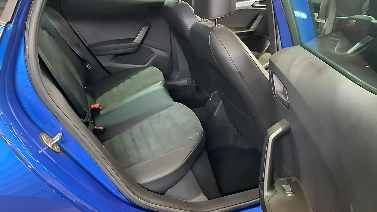 Used 2024 SEAT Ibiza Fr Sport Blue - Interior and Exterior details 11