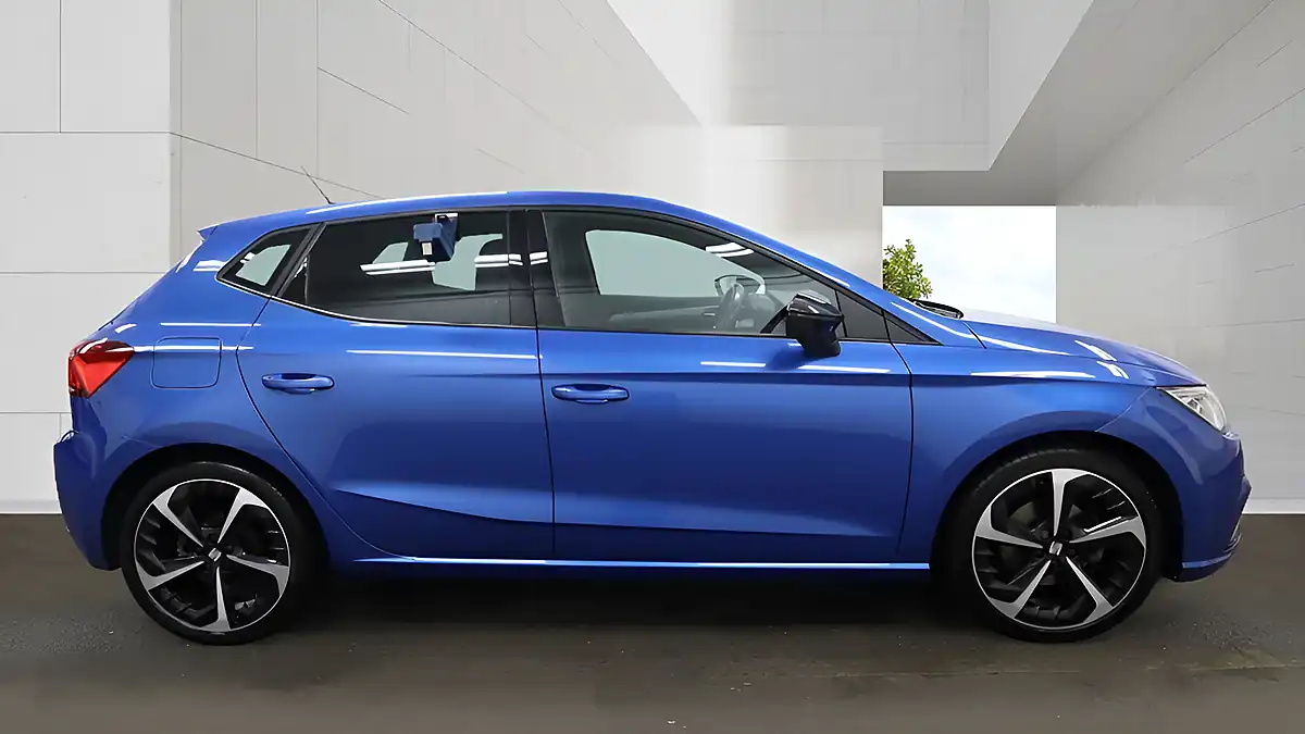 Used 2024 SEAT Ibiza Fr Sport Blue - Interior and Exterior details 5