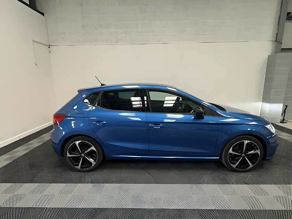 Used 2024 SEAT Ibiza Fr Sport Blue - Interior and Exterior details 10