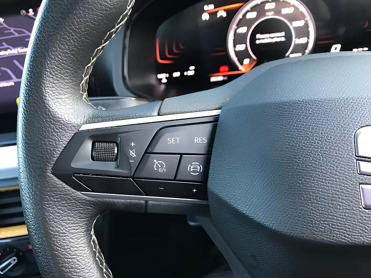 Used 2024 SEAT Ibiza Se Technology Red - Interior and Exterior details 16
