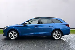 Used 2024 SEAT Leon Fr Blue - Interior and Exterior details 7