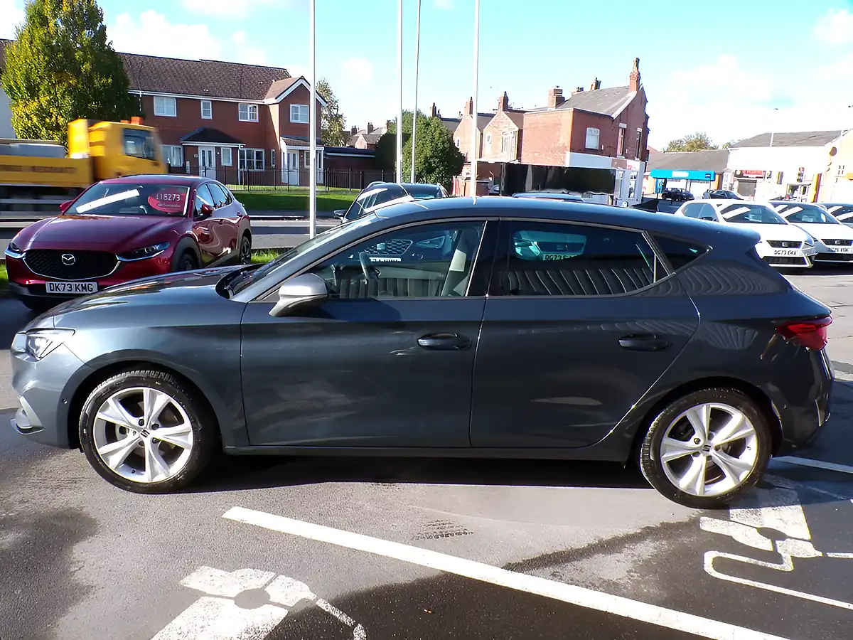 Used 2024 SEAT Leon Fr Grey - Interior and Exterior details 8
