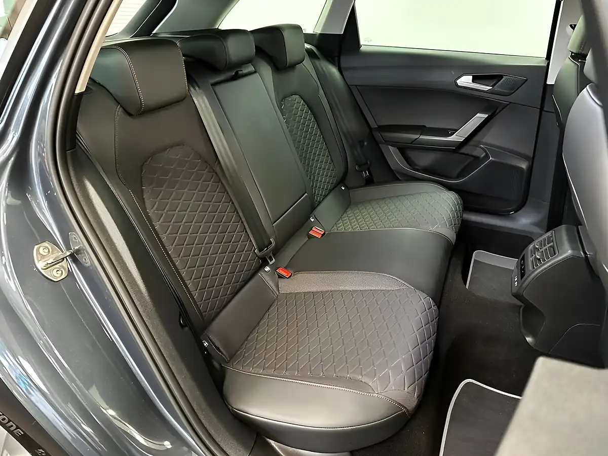 Used 2024 SEAT Leon Fr Magnetic Tech Grey - Interior and Exterior details 4