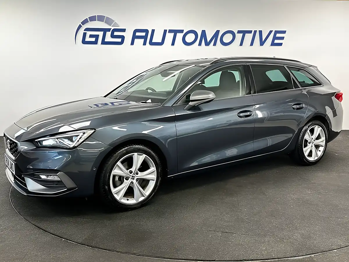 Used 2024 SEAT Leon Fr Magnetic Tech Grey - Interior and Exterior details 8