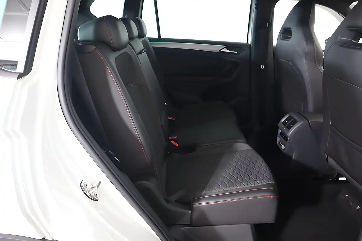 Used 2024 SEAT Tarraco Fr White - Interior and Exterior details 10