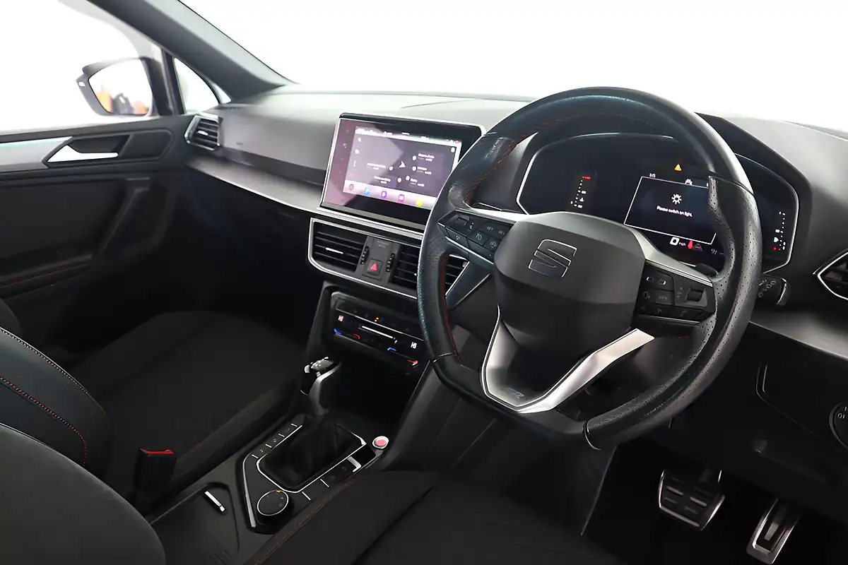 Used 2024 SEAT Tarraco Fr White - Interior and Exterior details 9