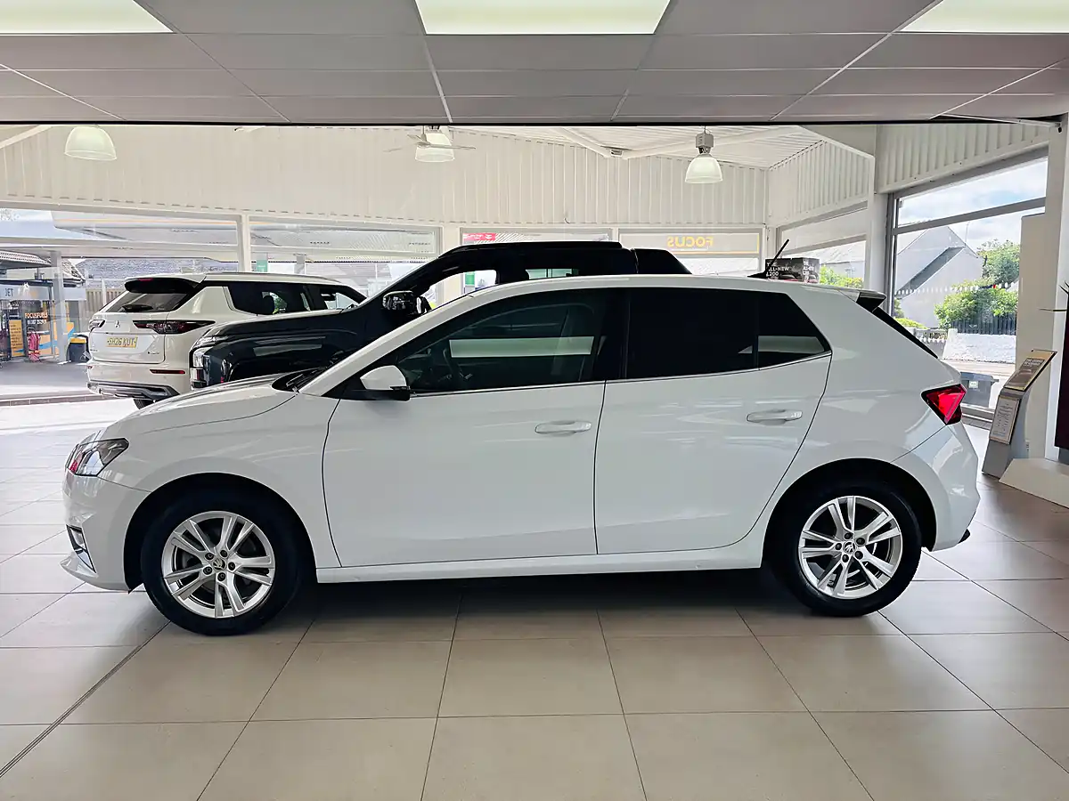 Used 2024 Skoda Fabia Se L White - Interior and Exterior details 4