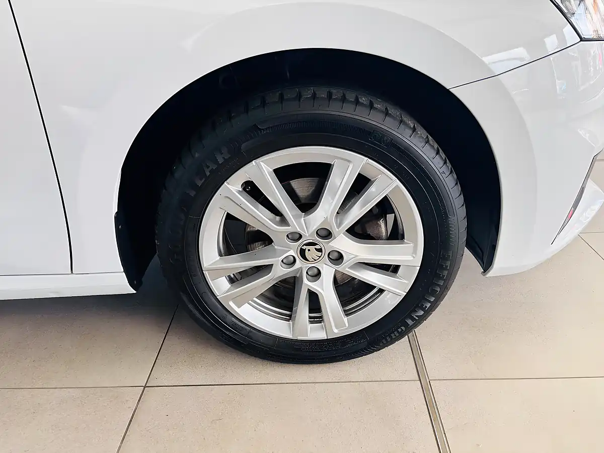Used 2024 Skoda Fabia Se L White - Interior and Exterior details 2