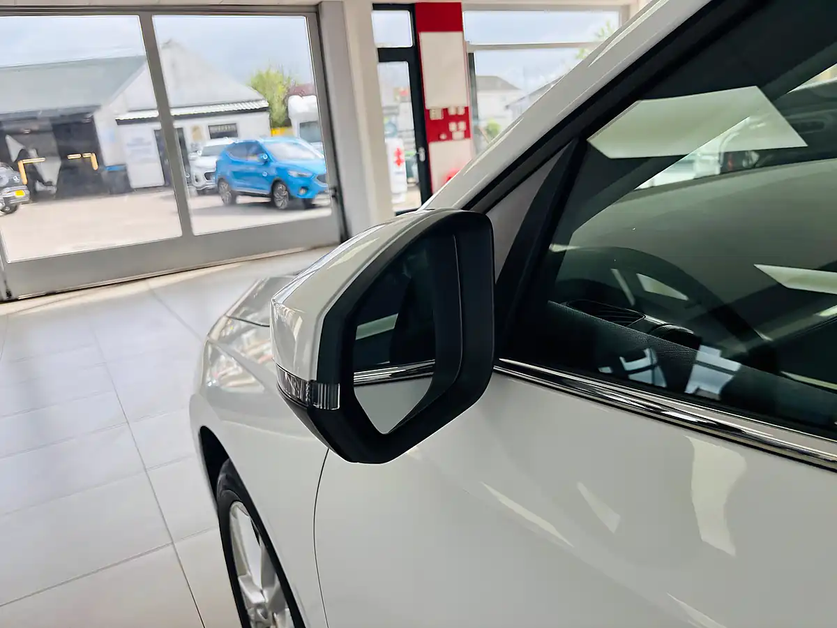 Used 2024 Skoda Fabia Se L White - Interior and Exterior details 4