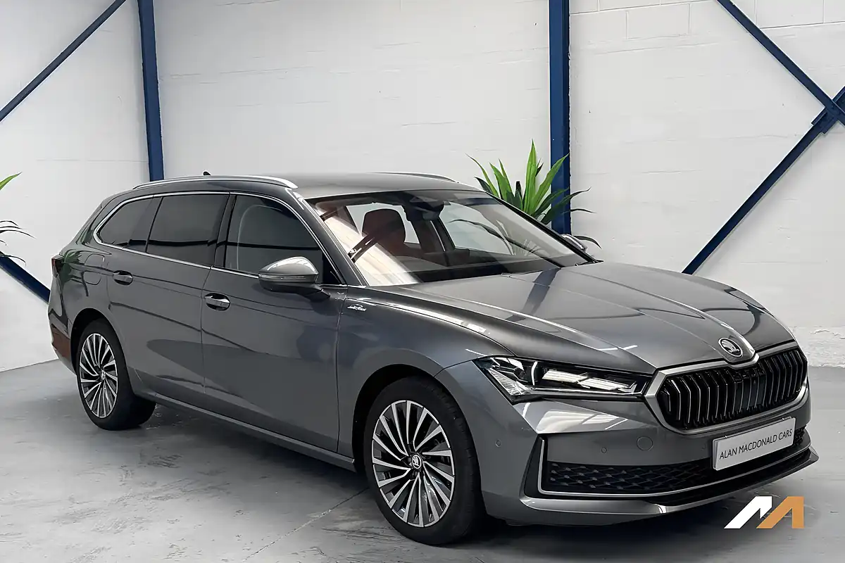 Used 2024 Skoda Superb Laurin & Klement Grey - Interior and Exterior details 7