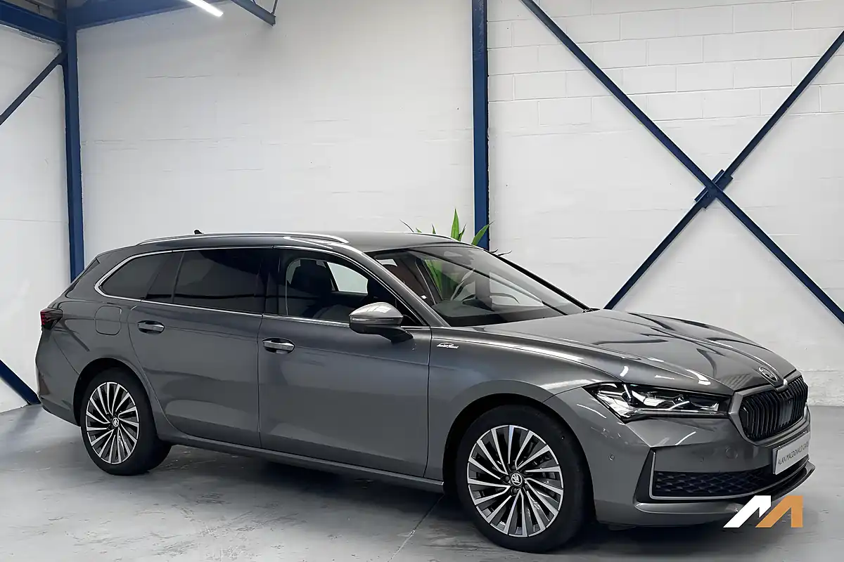Used 2024 Skoda Superb Laurin & Klement Grey - Interior and Exterior details 8