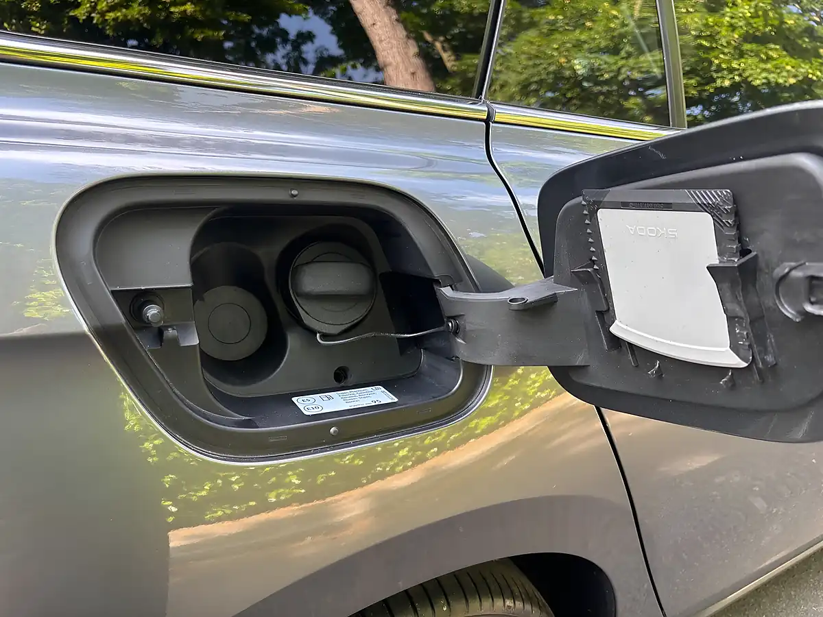 Used 2024 Skoda Superb Se L Grey - Interior and Exterior details 19