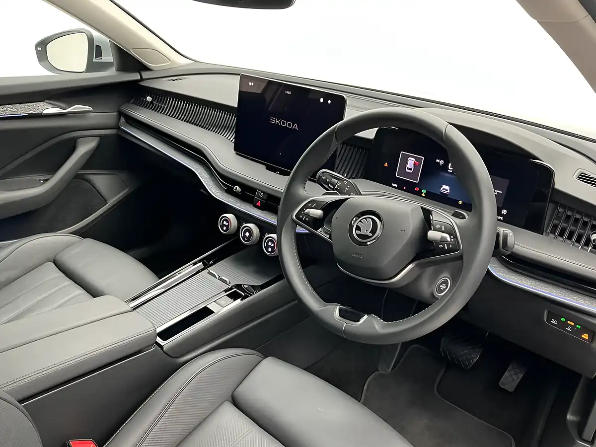 Used 2024 Skoda Superb Se L Pebble Silver - Interior and Exterior details 12