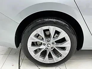 Used 2024 Skoda Superb Se L Pebble Silver - Interior and Exterior details 19