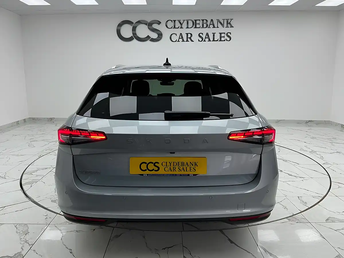 Used 2024 Skoda Superb Se L Pebble Silver - Interior and Exterior details 8