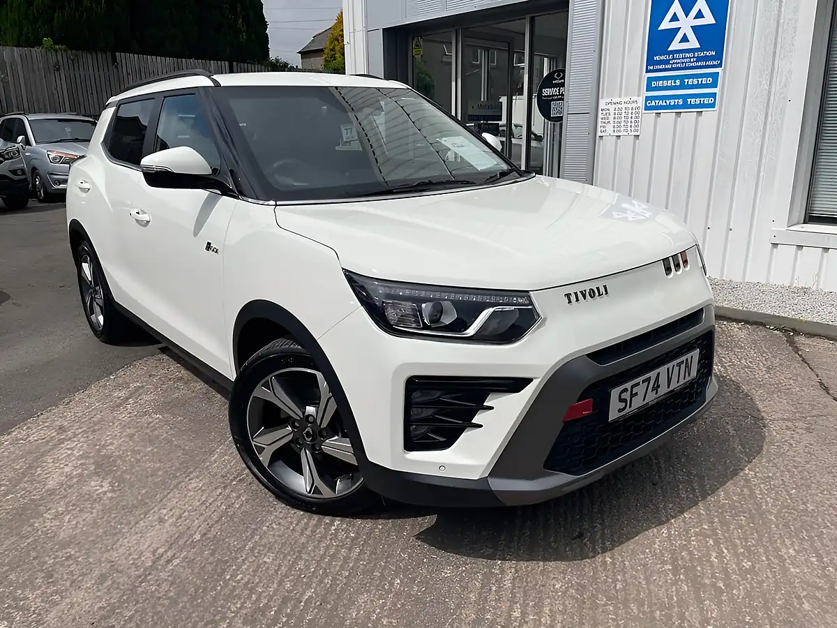 Used 2024 Ssangyong Tivoli K40 Grand White - Front View