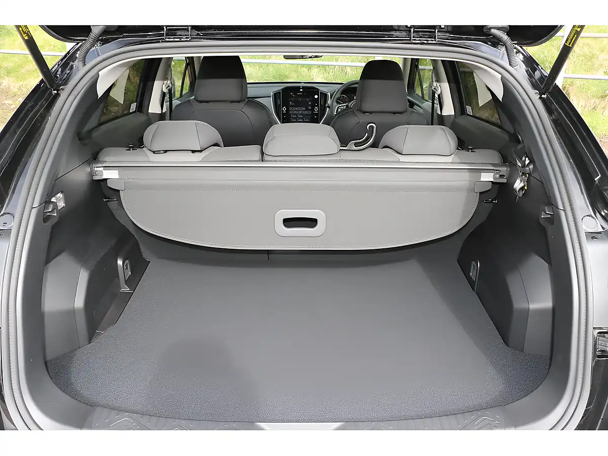 Used 2024 Subaru Crosstrek Limited Black - Interior and Exterior details 17