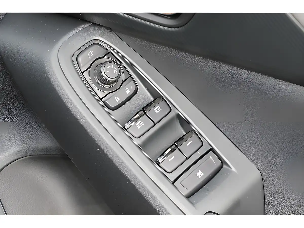 Used 2024 Subaru Crosstrek Limited Black - Interior and Exterior details 7